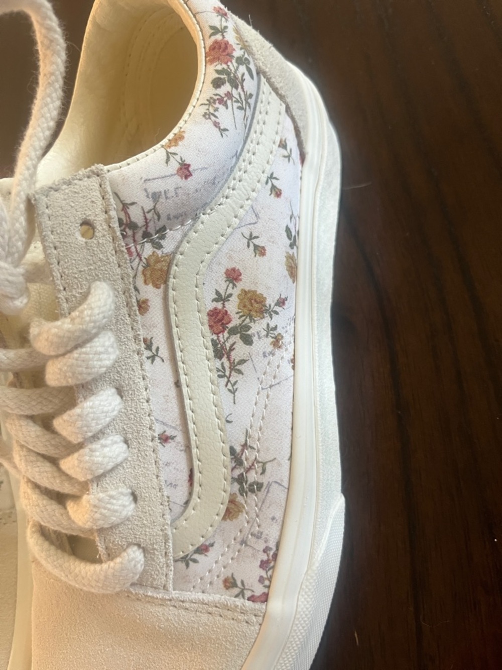 Vans Floral Low-Top Sneakers - Cream - Picture 3 of 4